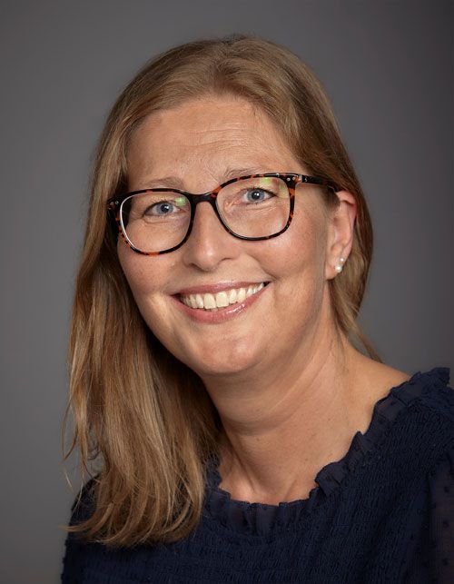 Åse Naustvik